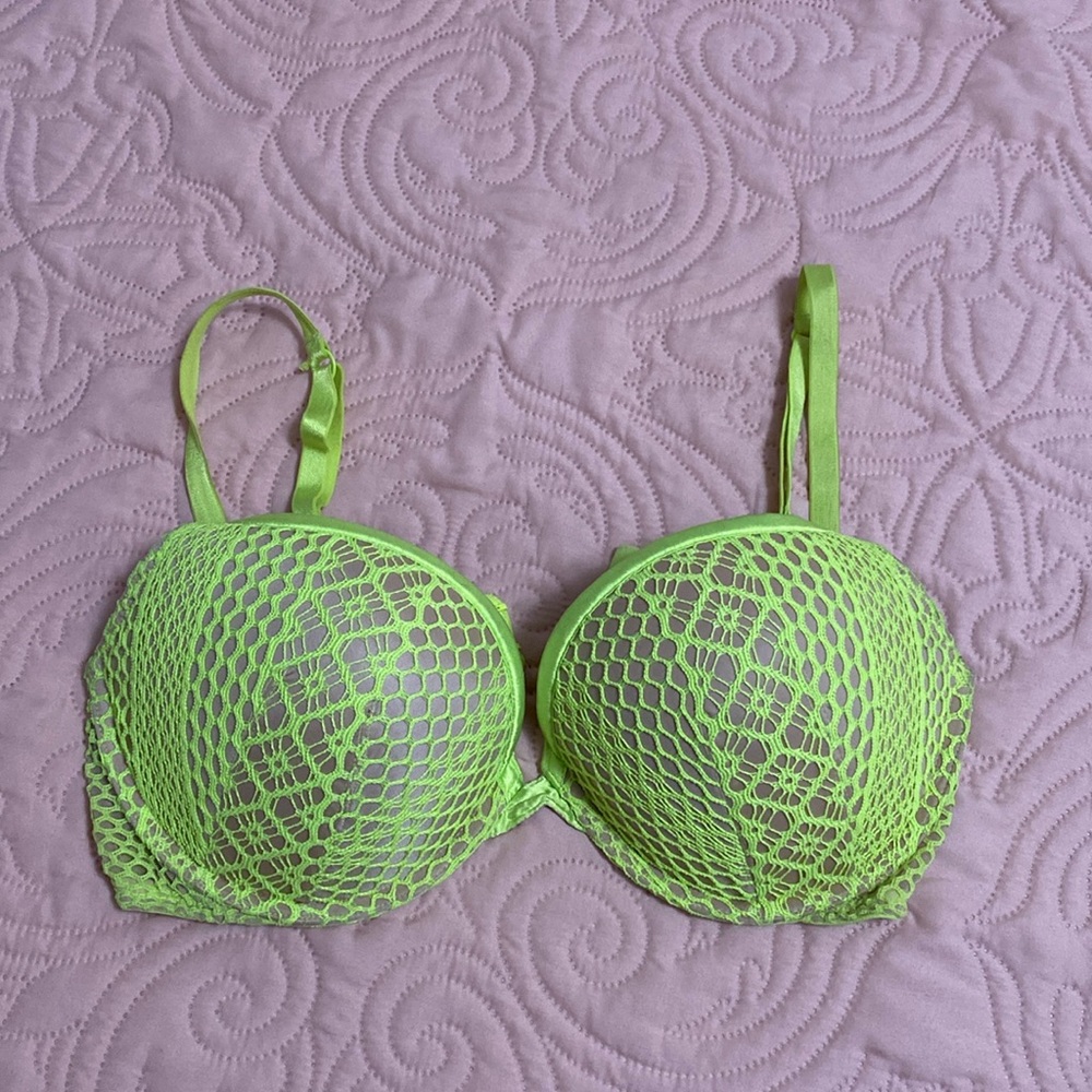 Victoria’s Secret very sexy push up
